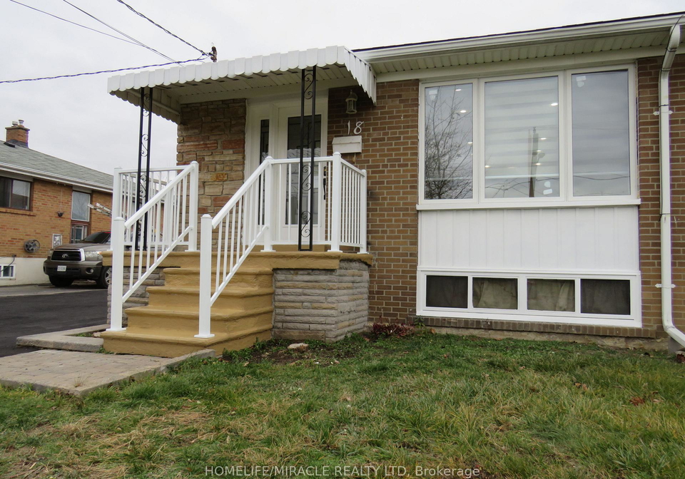 18-rubydale-gardens-toronto-york-ontario-w13769868
