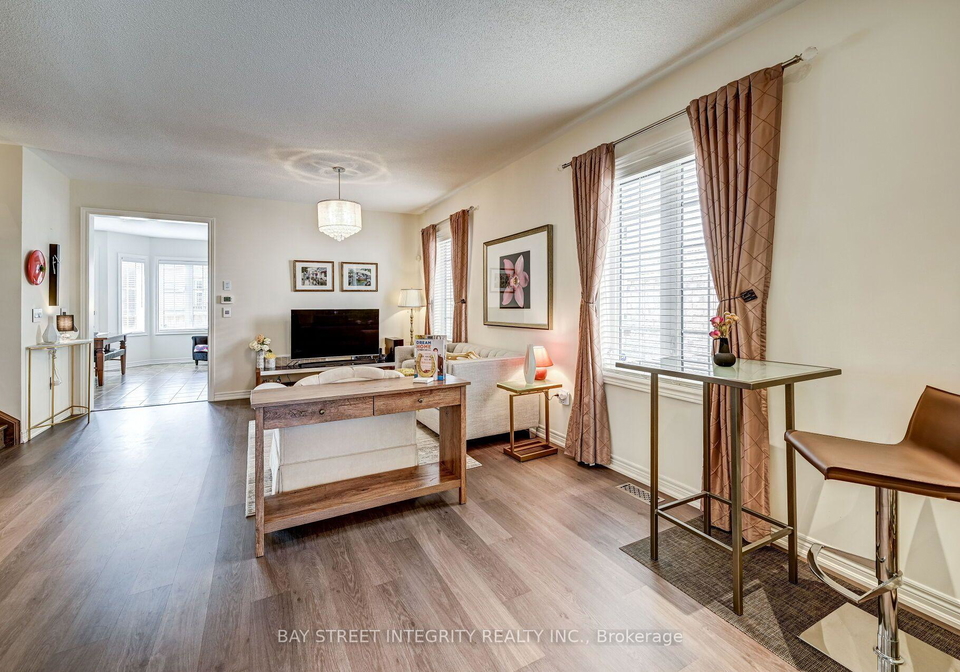 537-stream-crescent-oakville-ontario-w13769940
