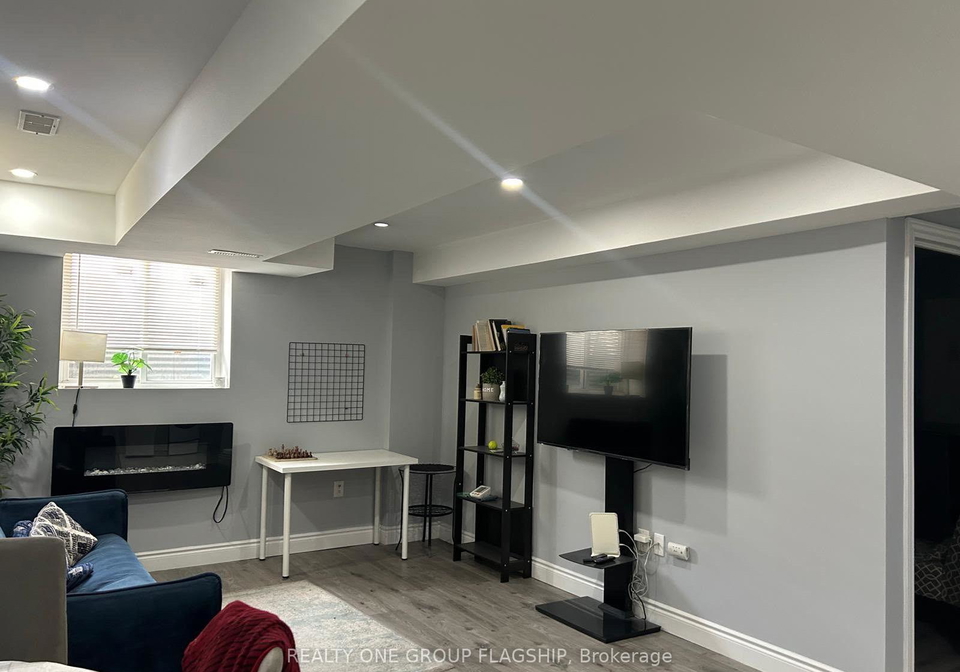 7-hoxton-road-brampton-ontario-w13770052