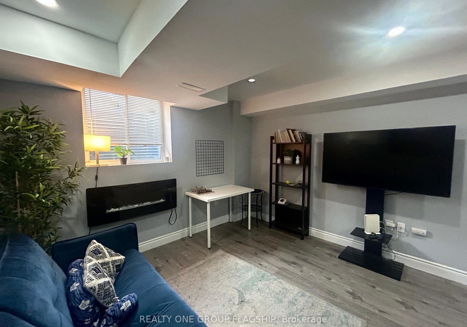 7-hoxton-road-brampton-ontario-w13770052
