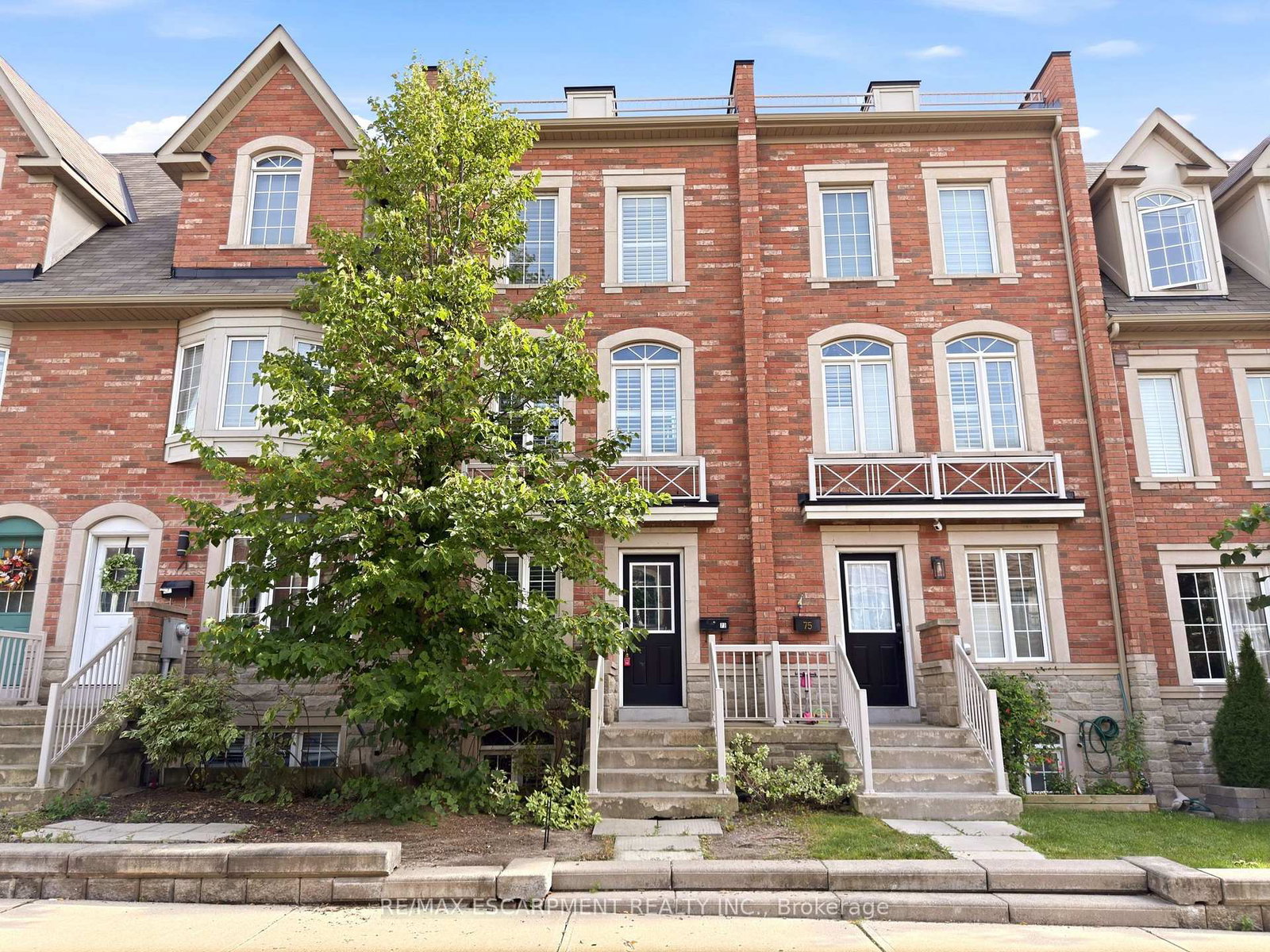 73-ted-wray-circle-toronto-york-ontario-w13770058