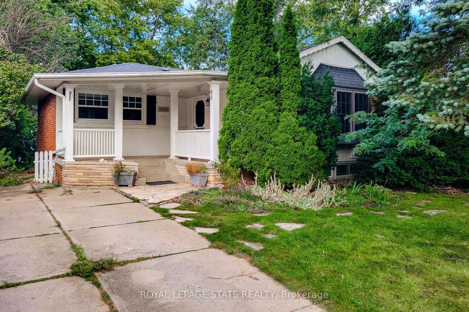 1359-mountain-grove-avenue-burlington-ontario-w13770066