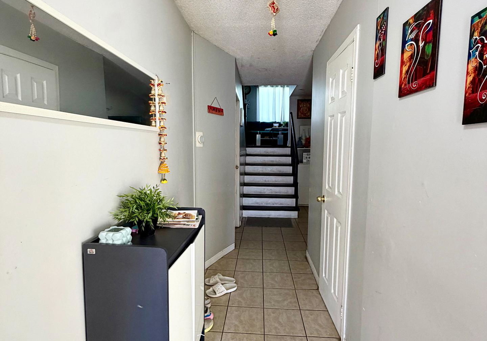 15-hinchley-wood-grove-brampton-ontario-w13770152