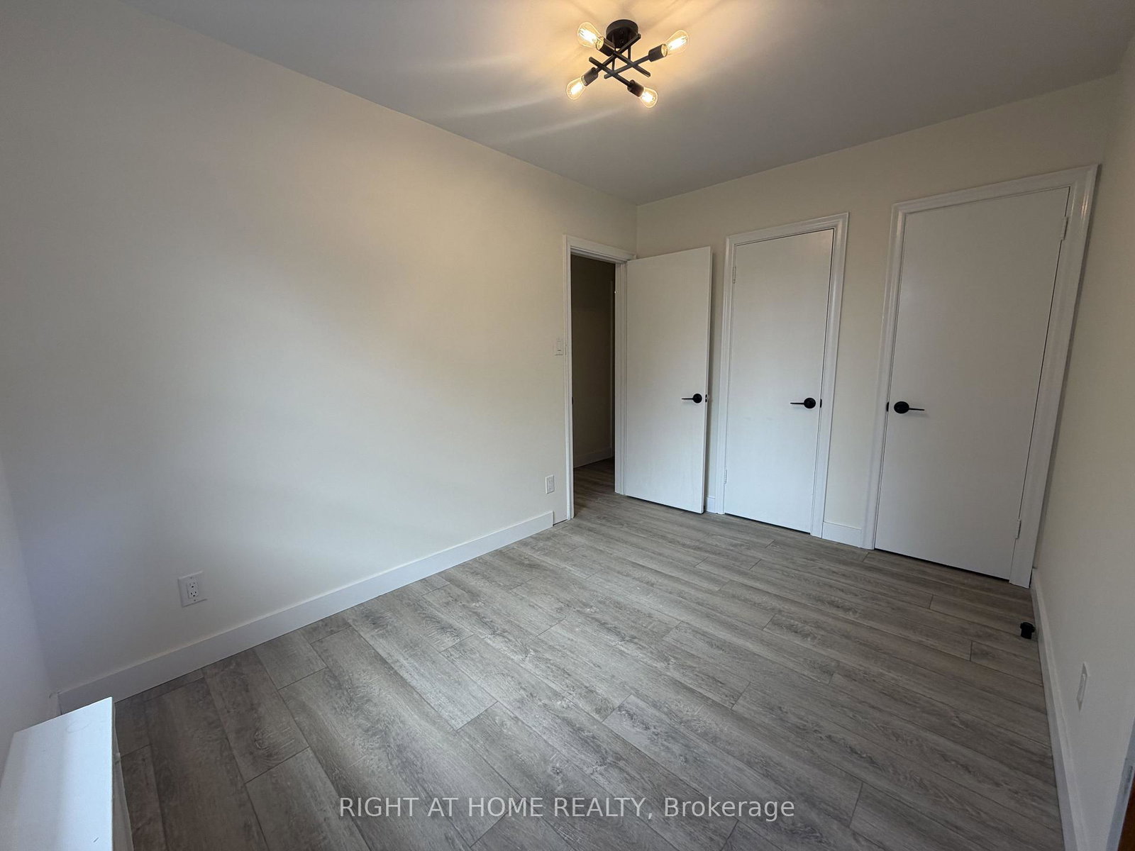 3384-lake-shore-boulevard-w-toronto-etobicoke-ontario-w13770212