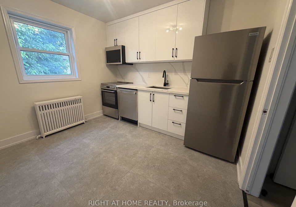 3384-lake-shore-boulevard-w-toronto-etobicoke-ontario-w13770212