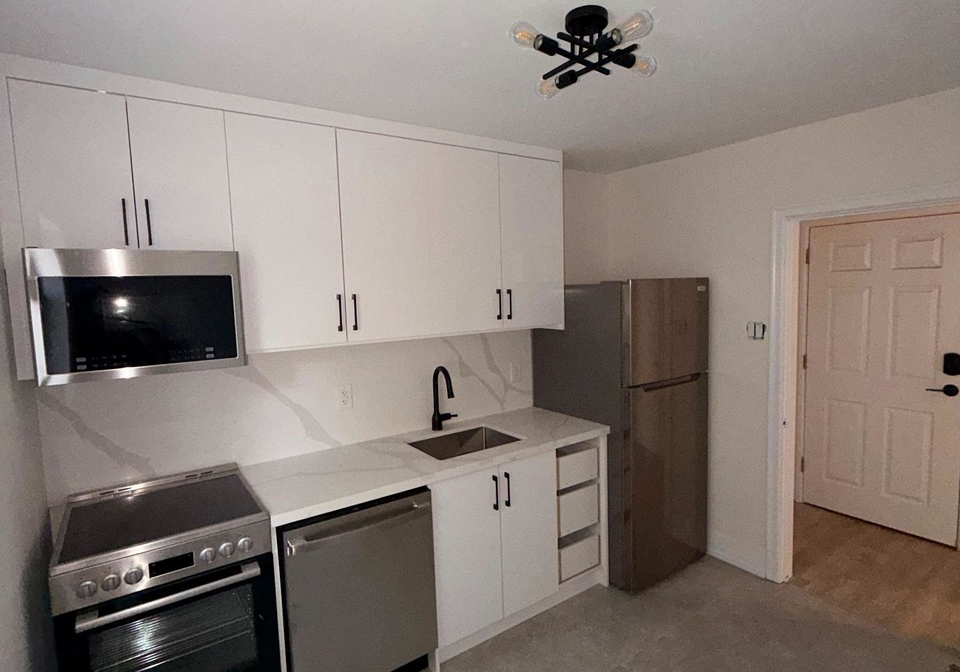 3384-lake-shore-boulevard-w-toronto-etobicoke-ontario-w13770212