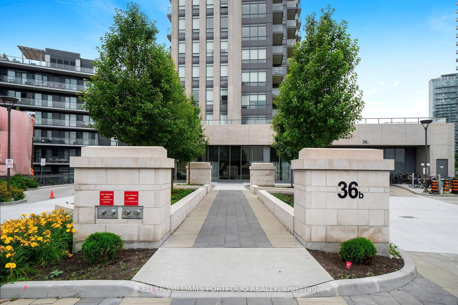 36-park-lawn-road-toronto-etobicoke-ontario-w13770222