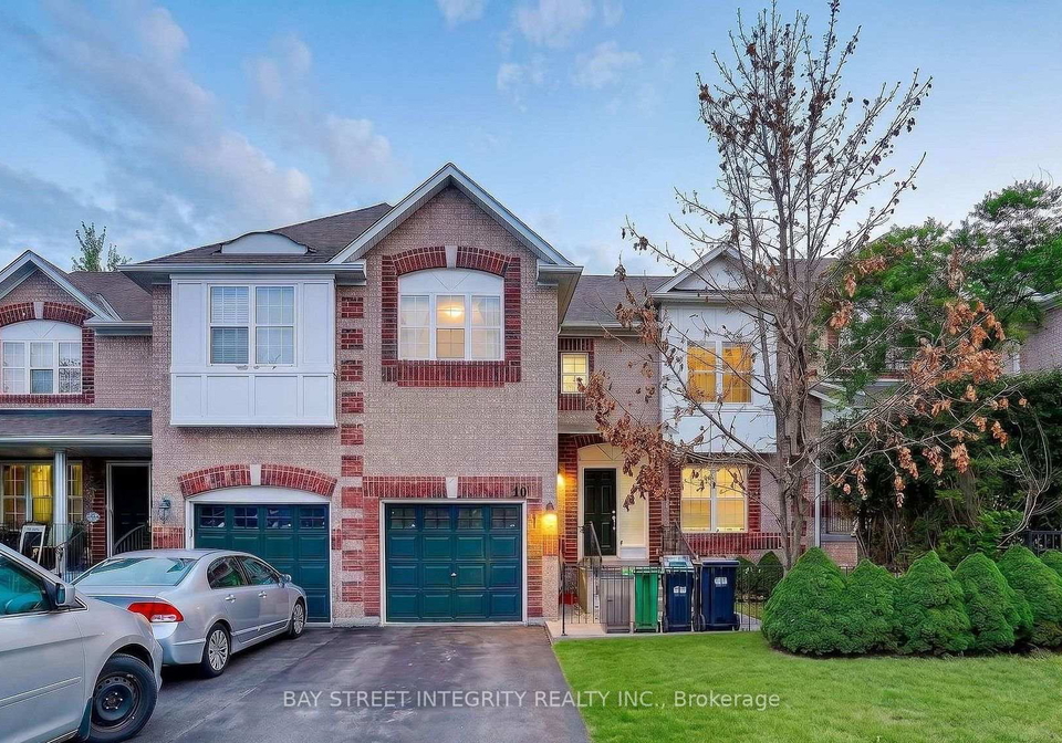 upper-199-hillcrest-avenue-mississauga-ontario-w13770270