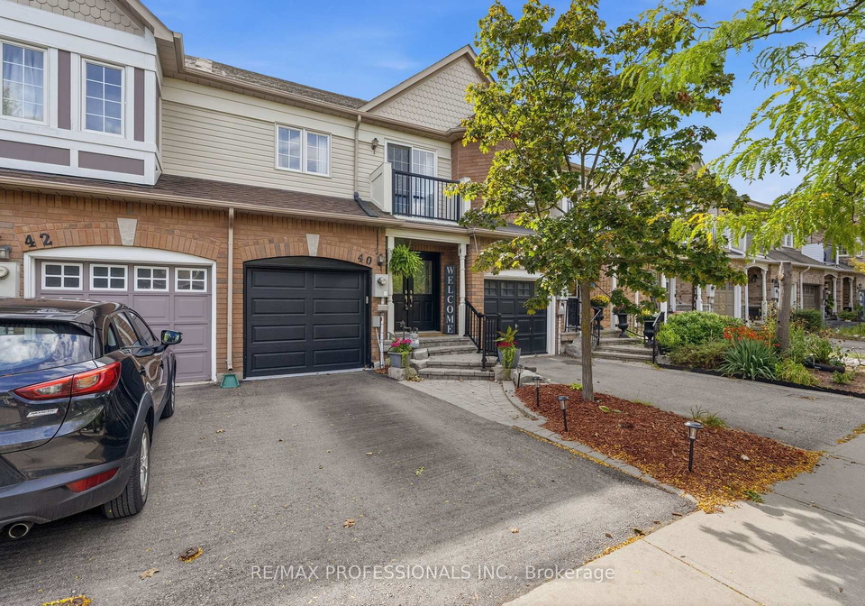 40-dominion-gardens-drive-halton-hills-ontario-w13770330