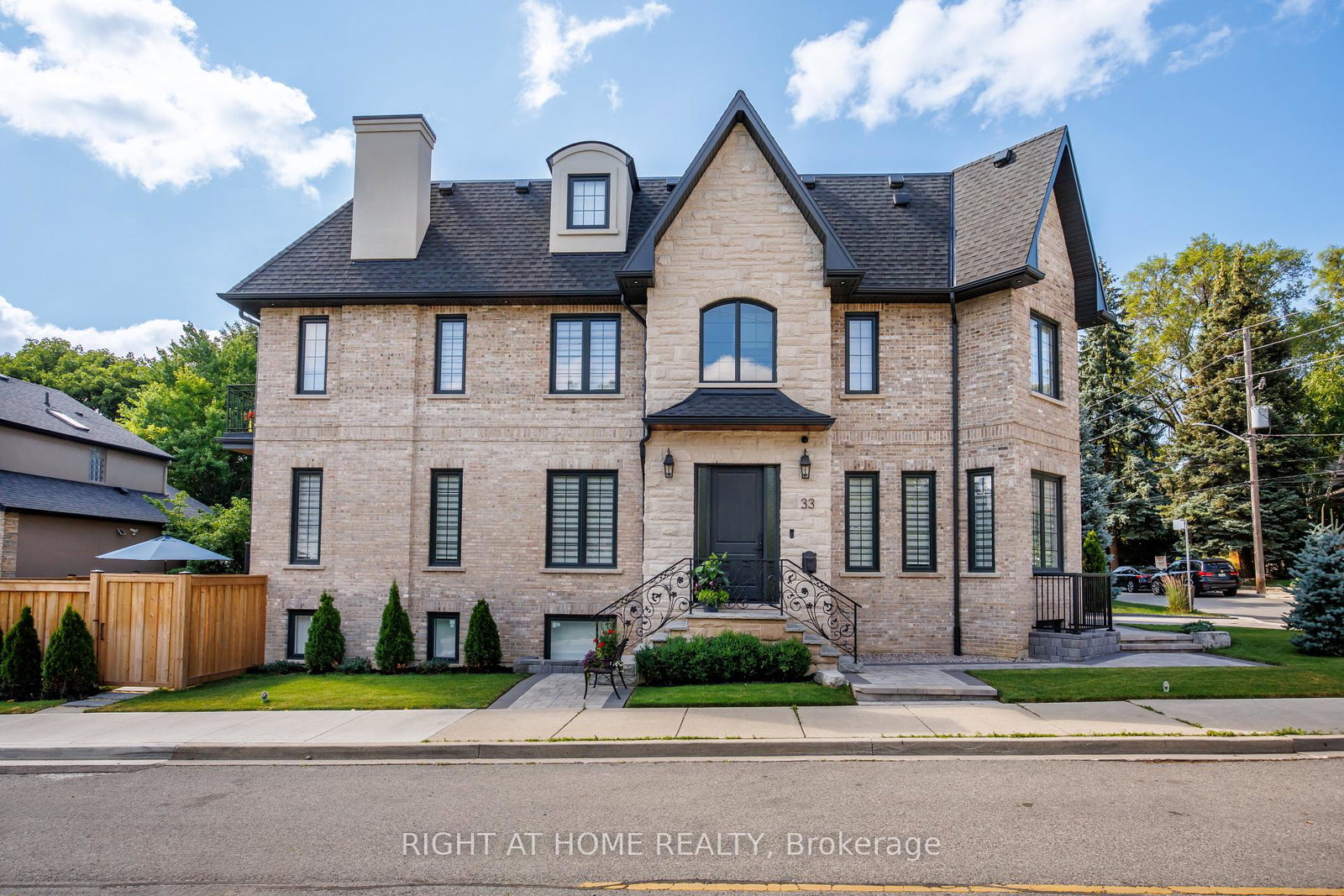 33-thorndale-avenue-toronto-etobicoke-ontario-w13770378