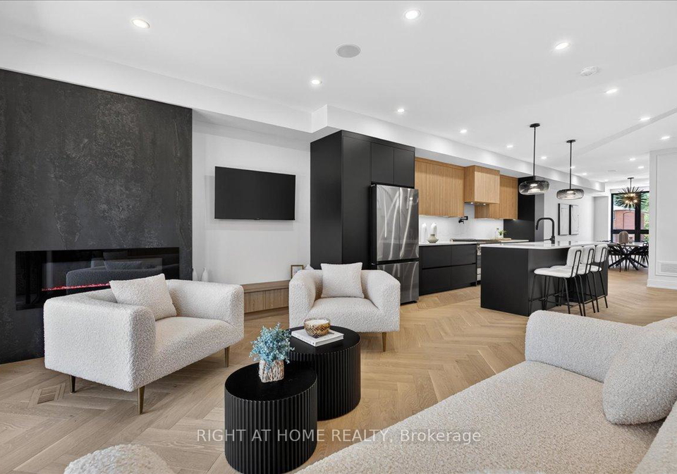 15b-rosemeade-avenue-toronto-etobicoke-ontario-w13770482