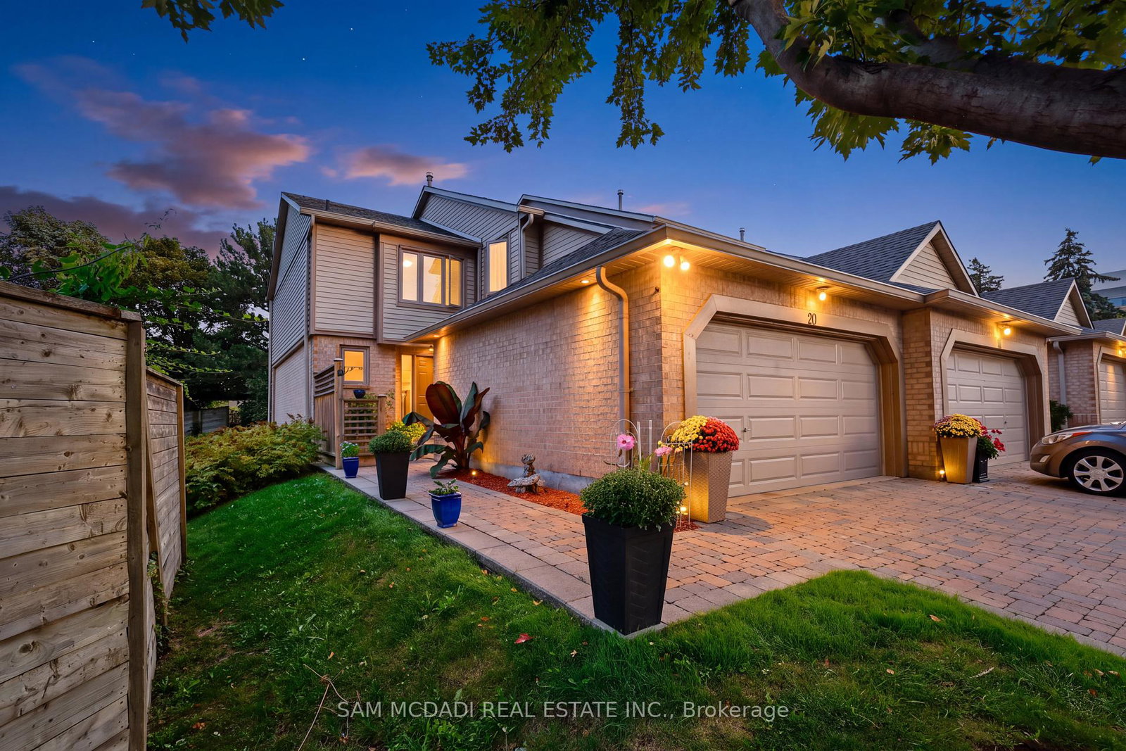 1725-the-chase-mississauga-ontario-w13770614