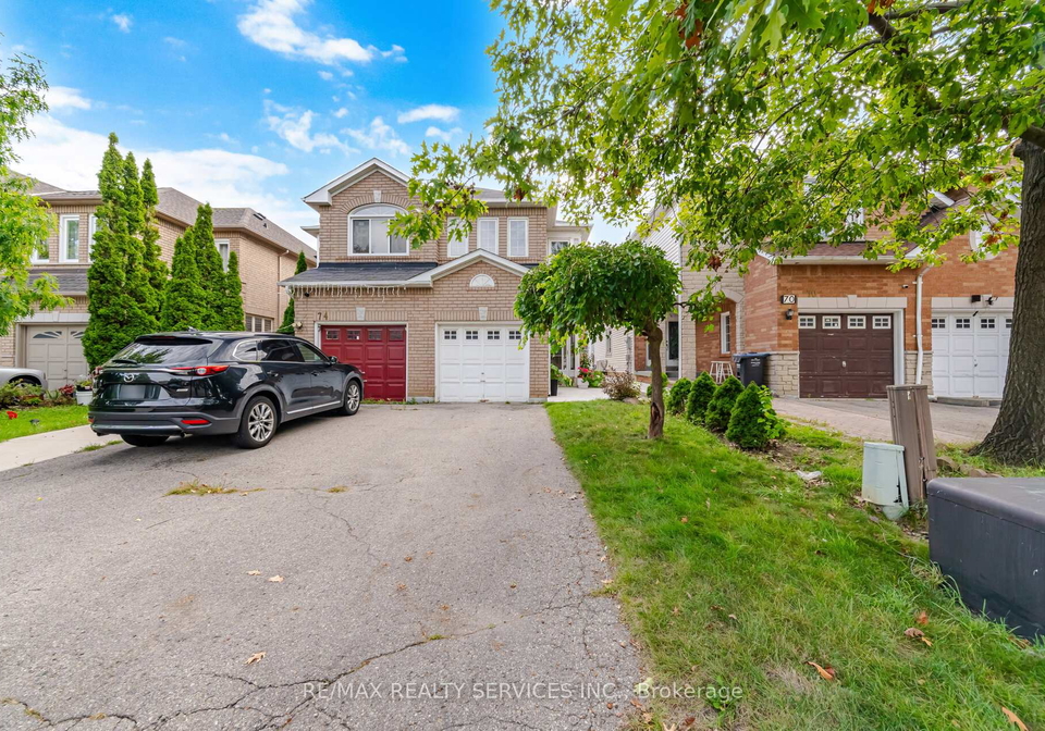 72-yellow-brick-road-brampton-ontario-w13770726