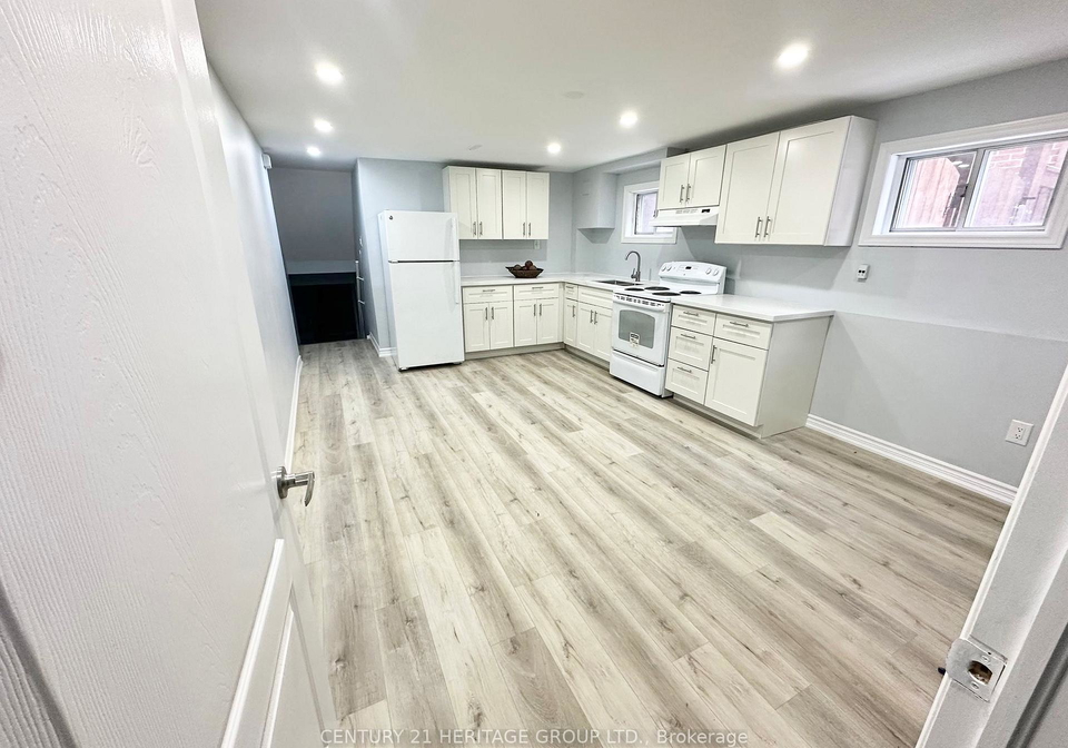32-histon-crescent-brampton-ontario-w13770798