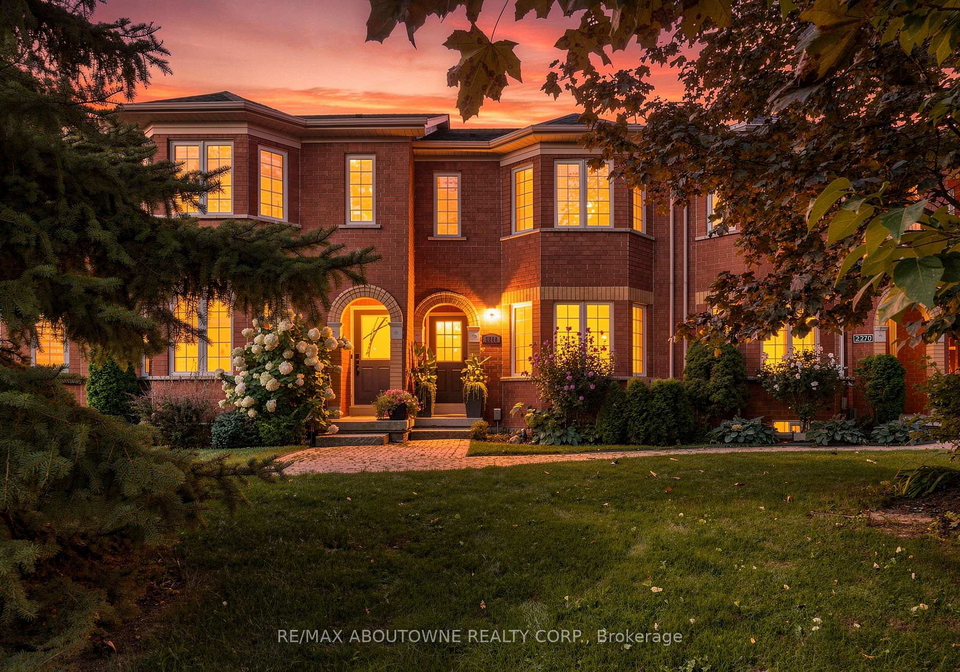 2268-westoak-trails-boulevard-oakville-ontario-w13770846