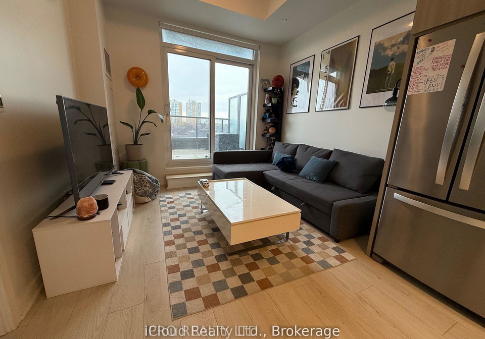 8-nahani-way-mississauga-ontario-w13770864