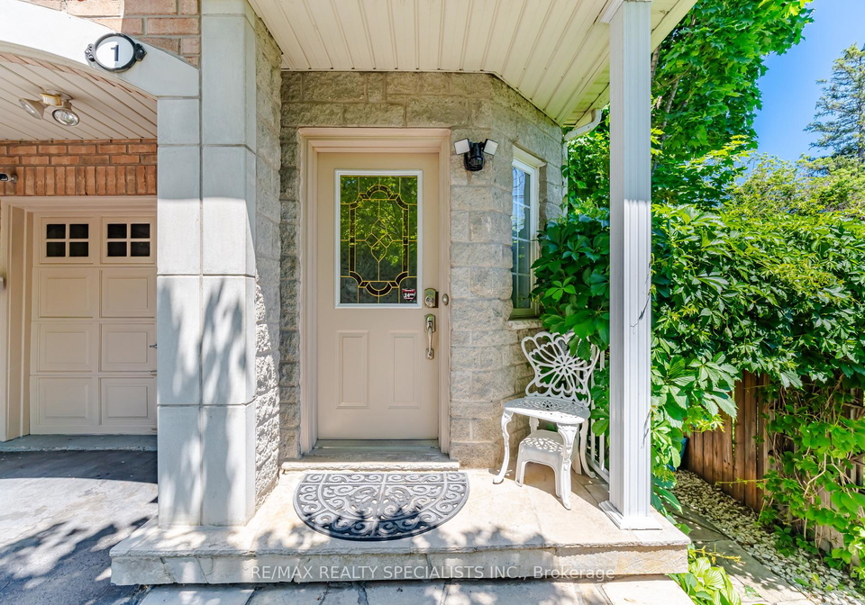 307treadwells-drive-mississauga-ontario-w13770868