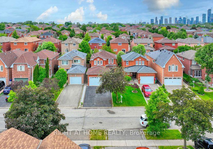 4769-rosebush-road-mississauga-ontario-w13771030