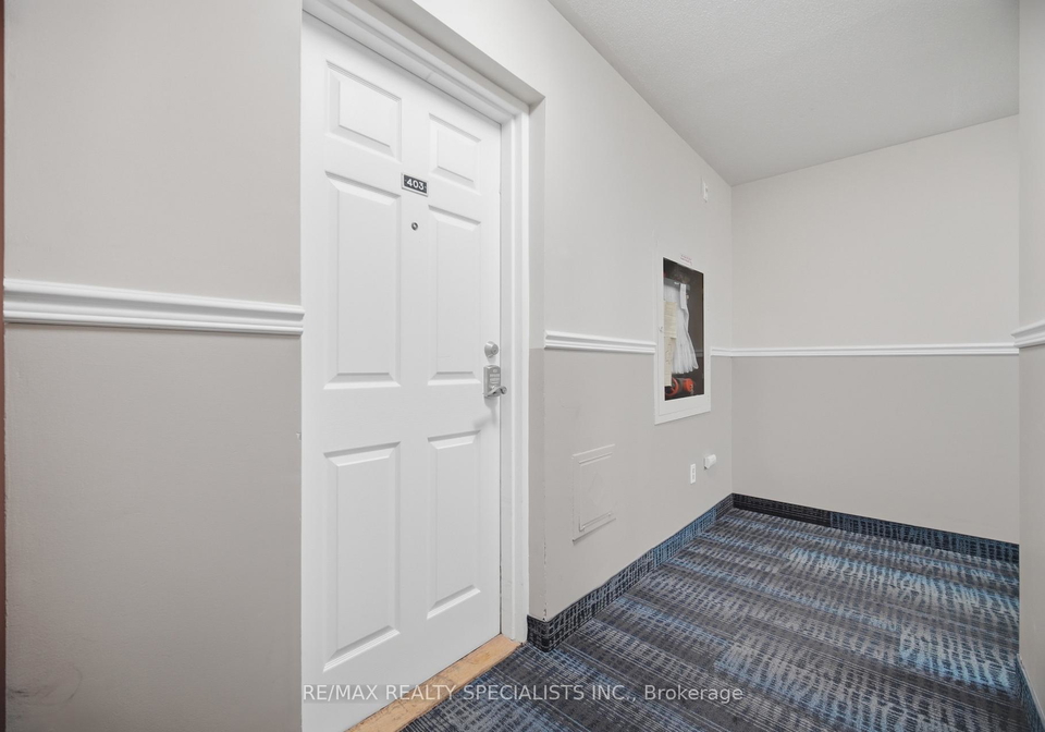 3065-queen-frederica-drive-mississauga-ontario-w13771088