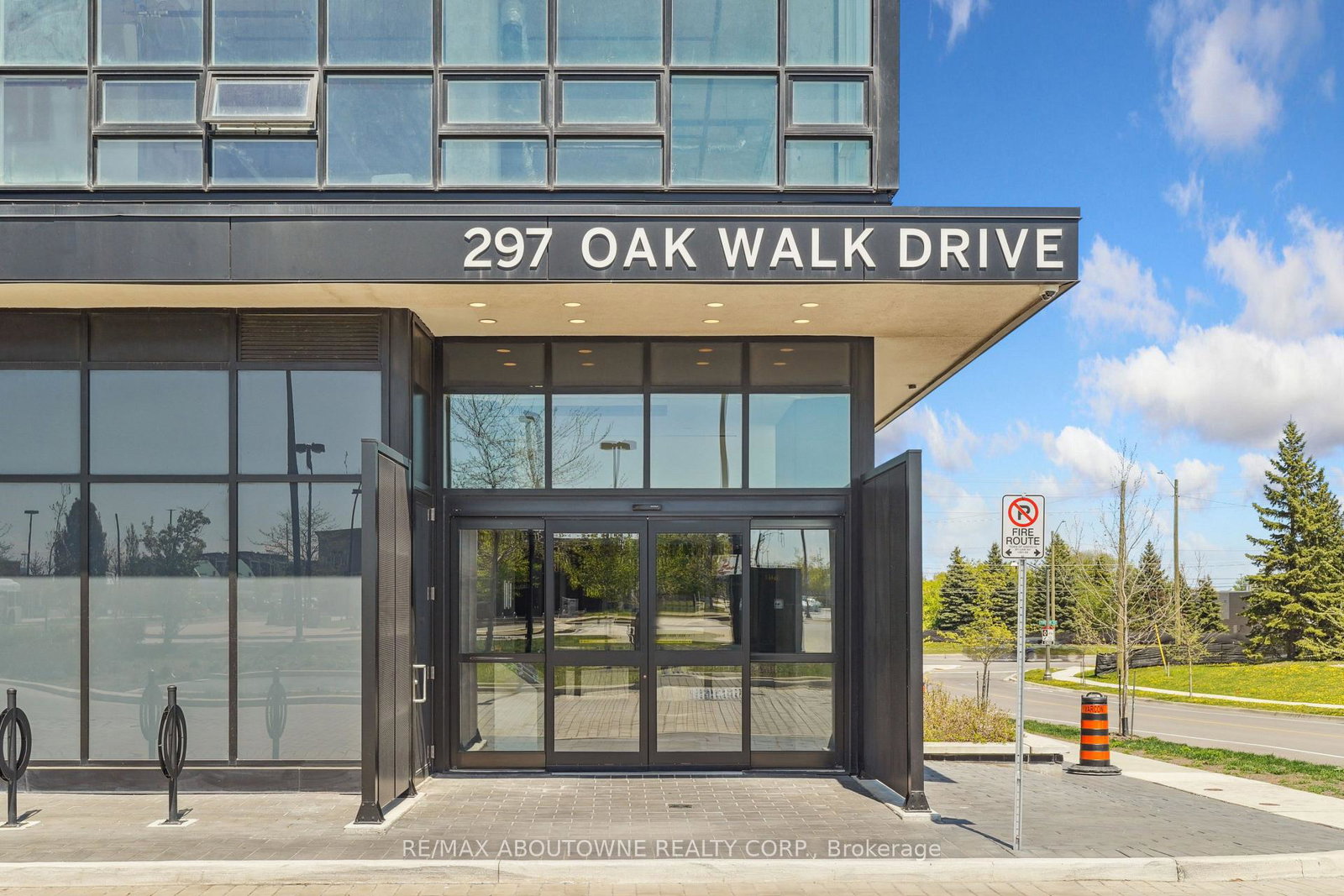 297-oak-walk-drive-oakville-ontario-w13771250