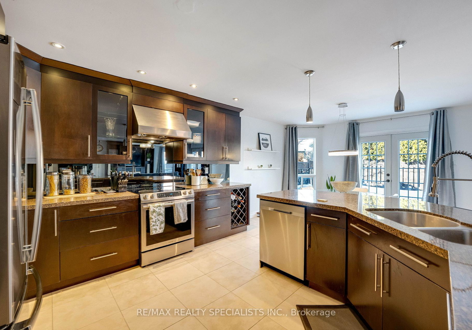 7-banington-crescent-brampton-ontario-w13771464
