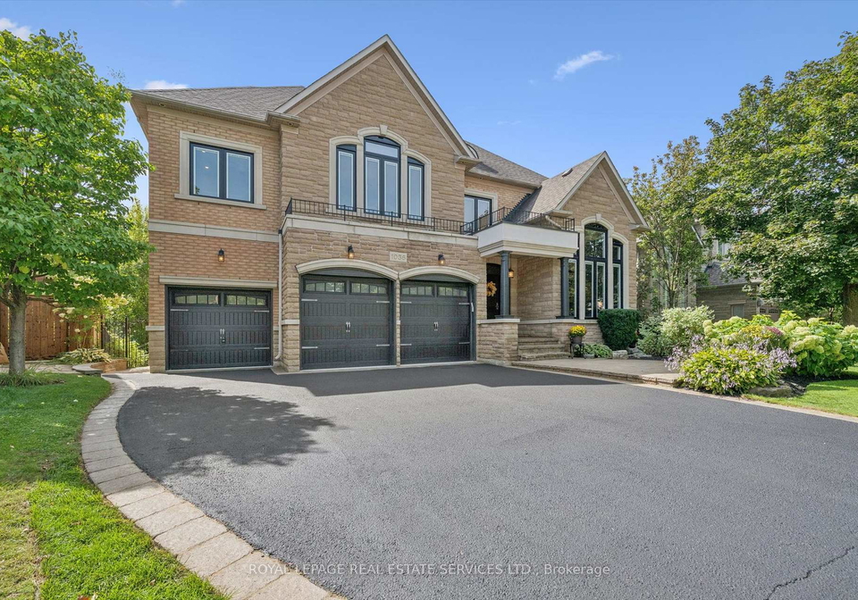 1036-valley-crest-circle-oakville-ontario-w13771750