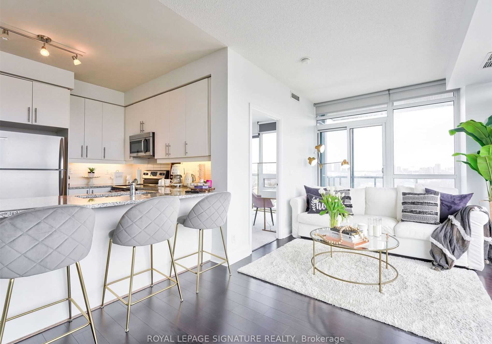 1185-the-queensway-toronto-etobicoke-ontario-w13771900