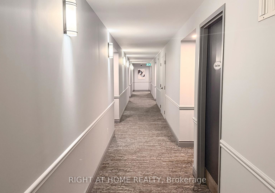 2300-parkhaven-boulevard-oakville-ontario-w13772018