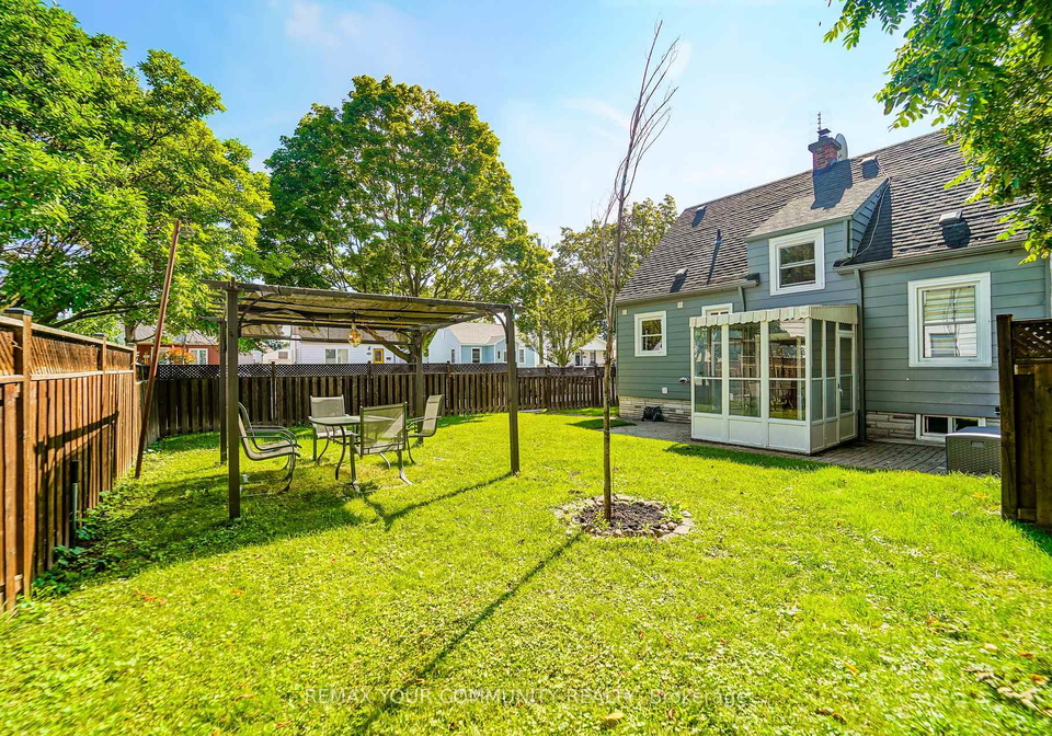 102-hearst-circle-toronto-toronto-north-york-ontario-w13772398