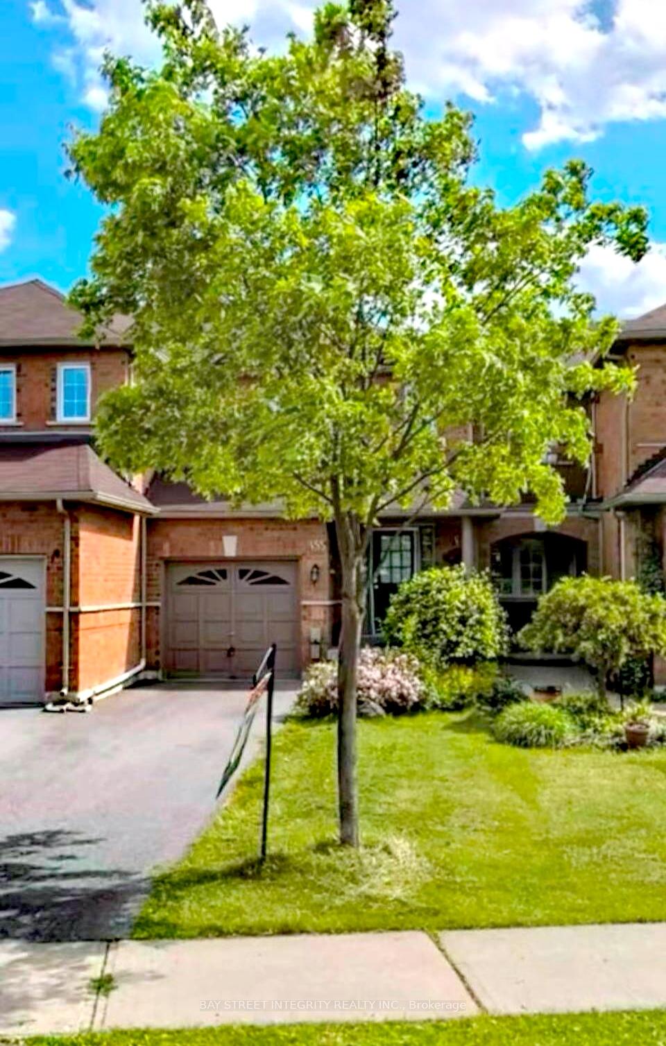 355-ravineview-way-oakville-ontario-w13772430