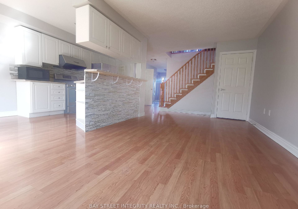 355-ravineview-way-oakville-ontario-w13772430