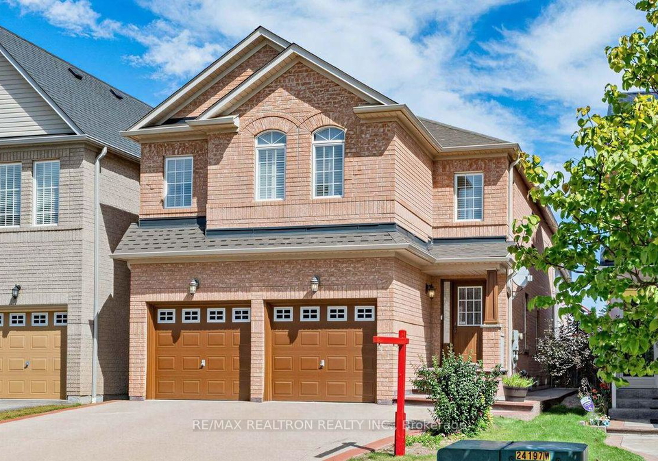 4841-apple-blossom-circle-mississauga-ontario-w13772782