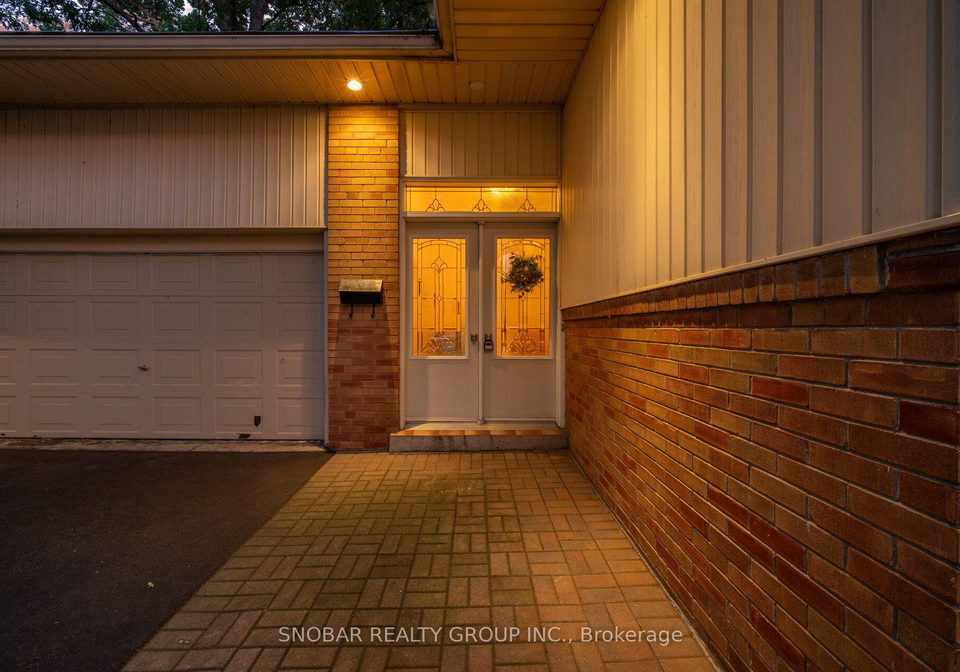 1408-ballyclare-drive-mississauga-ontario-w13772810