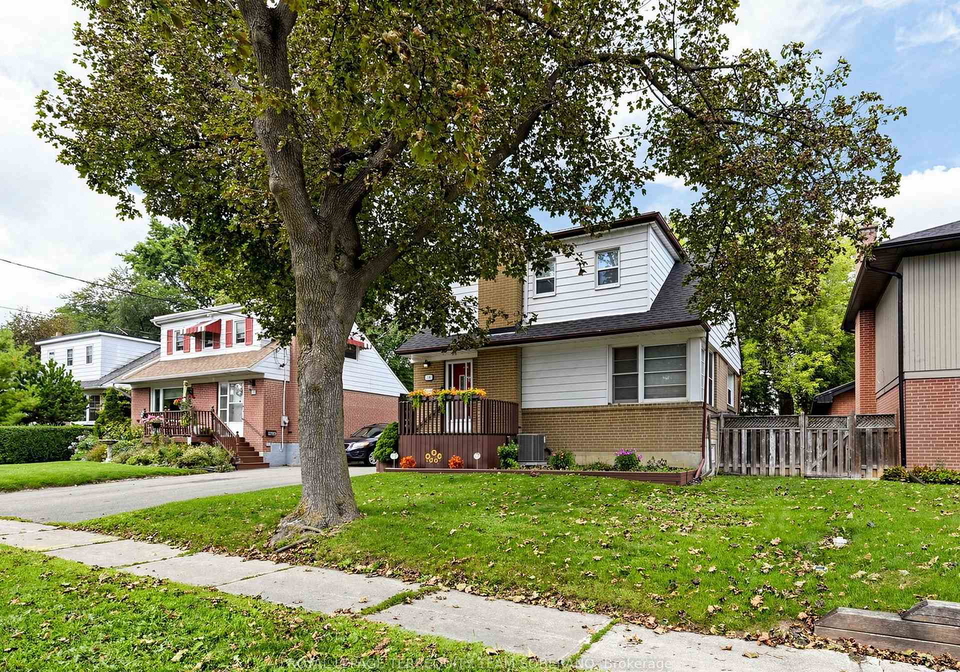 16-clearbrooke-circle-toronto-etobicoke-ontario-w13772872
