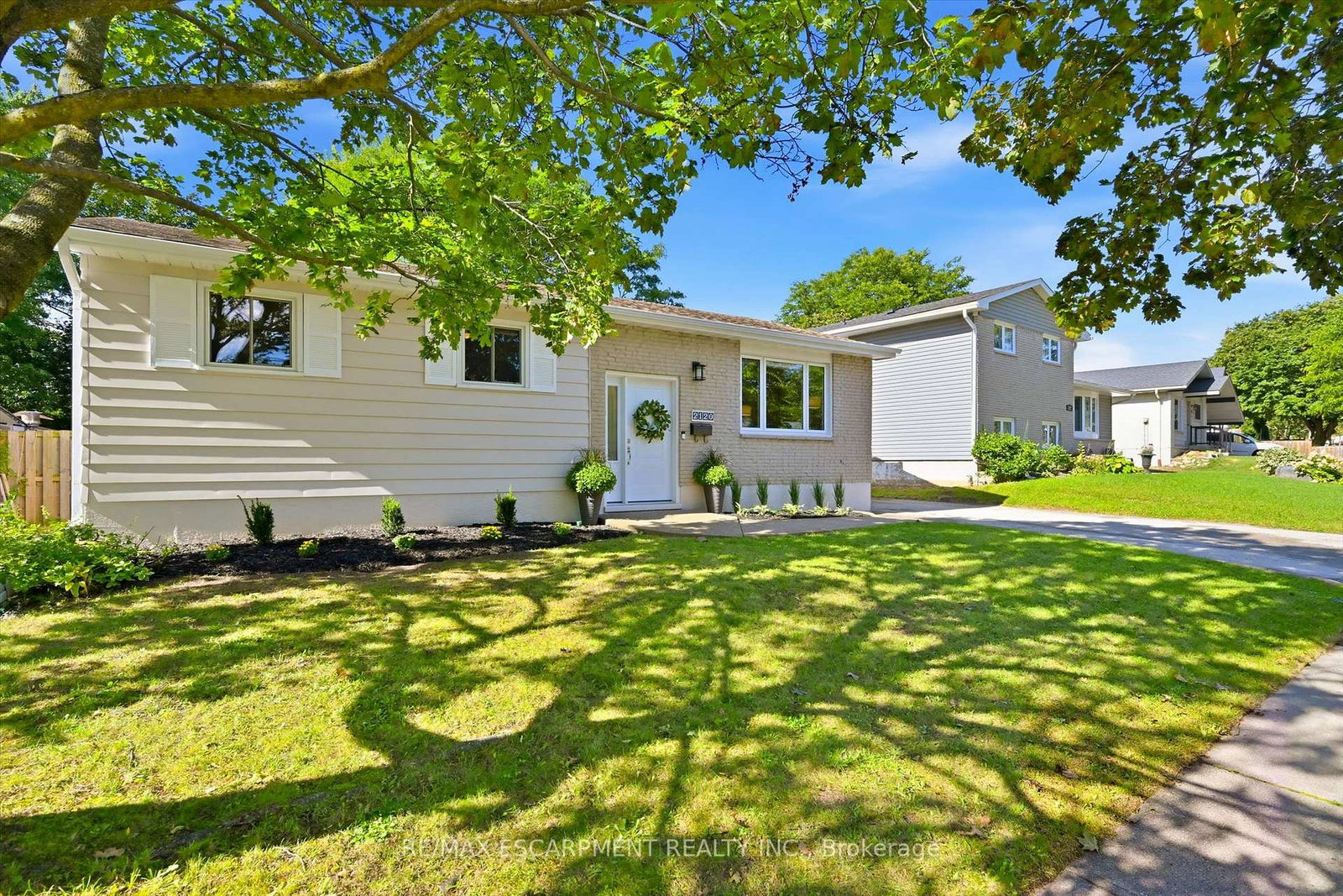 2120-cavendish-drive-burlington-ontario-w13772886