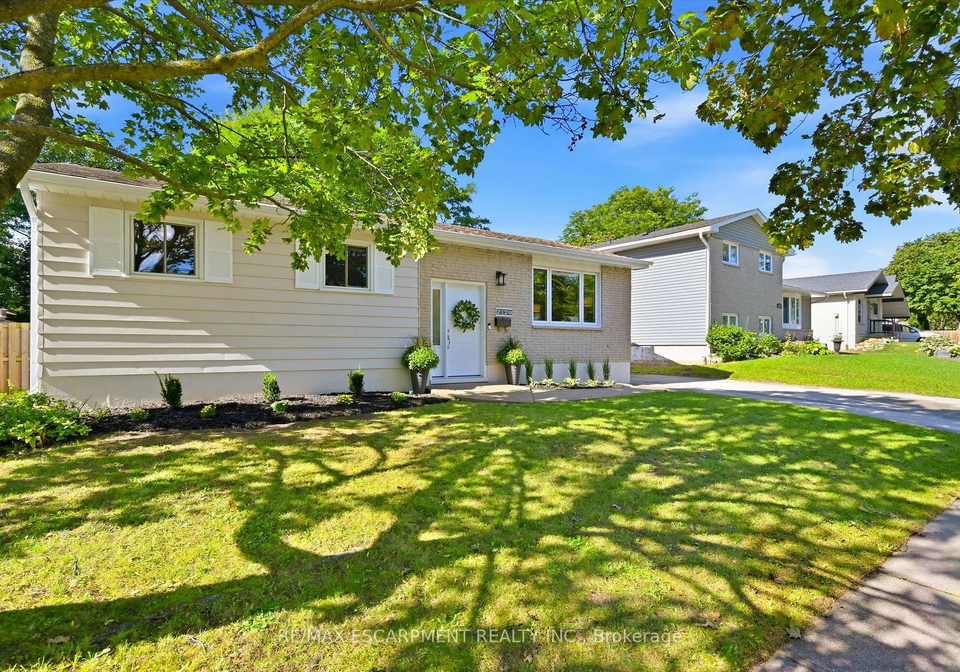 2120-cavendish-drive-burlington-ontario-w13772886