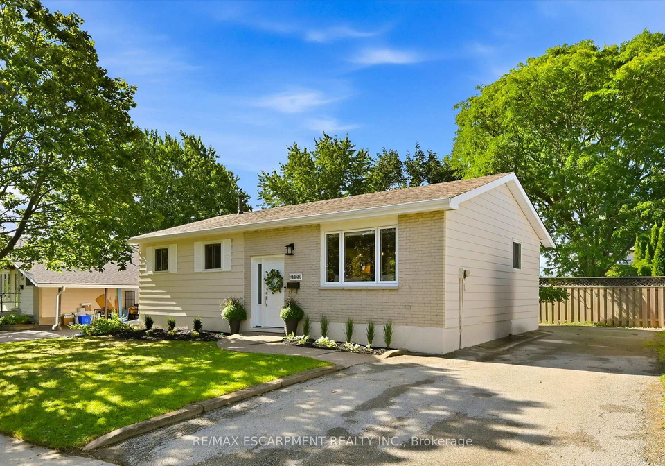 2120-cavendish-drive-burlington-ontario-w13772886