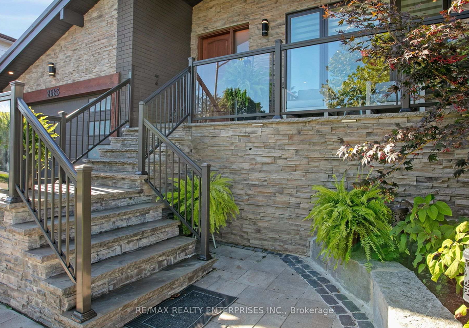 2683-kingsberry-crescent-mississauga-ontario-w13772932