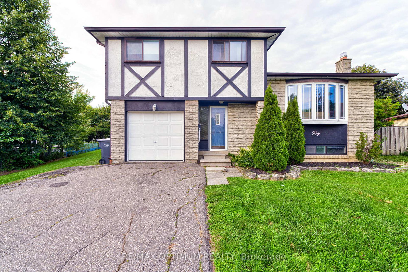 50-gondola-crescent-brampton-ontario-w13773108