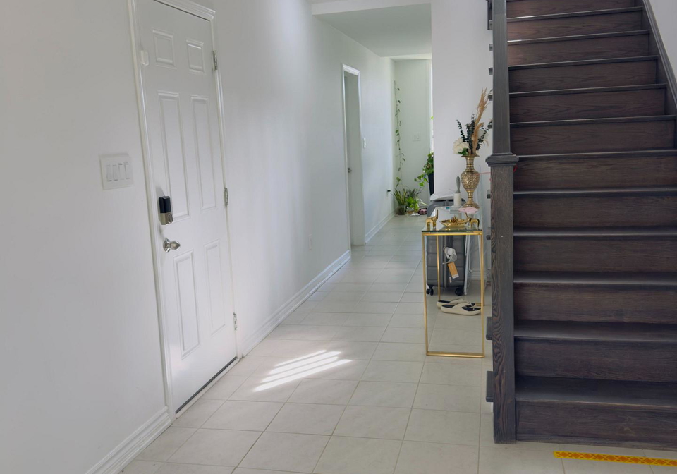 182-keppel-circle-brampton-ontario-w13773356