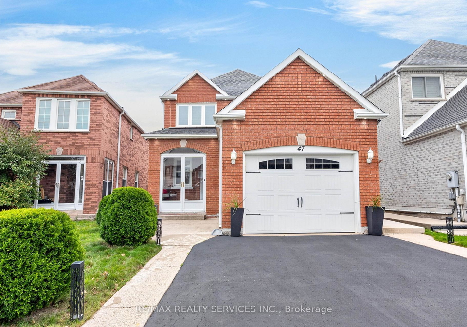 47-twisted-oak-street-brampton-ontario-w13773554
