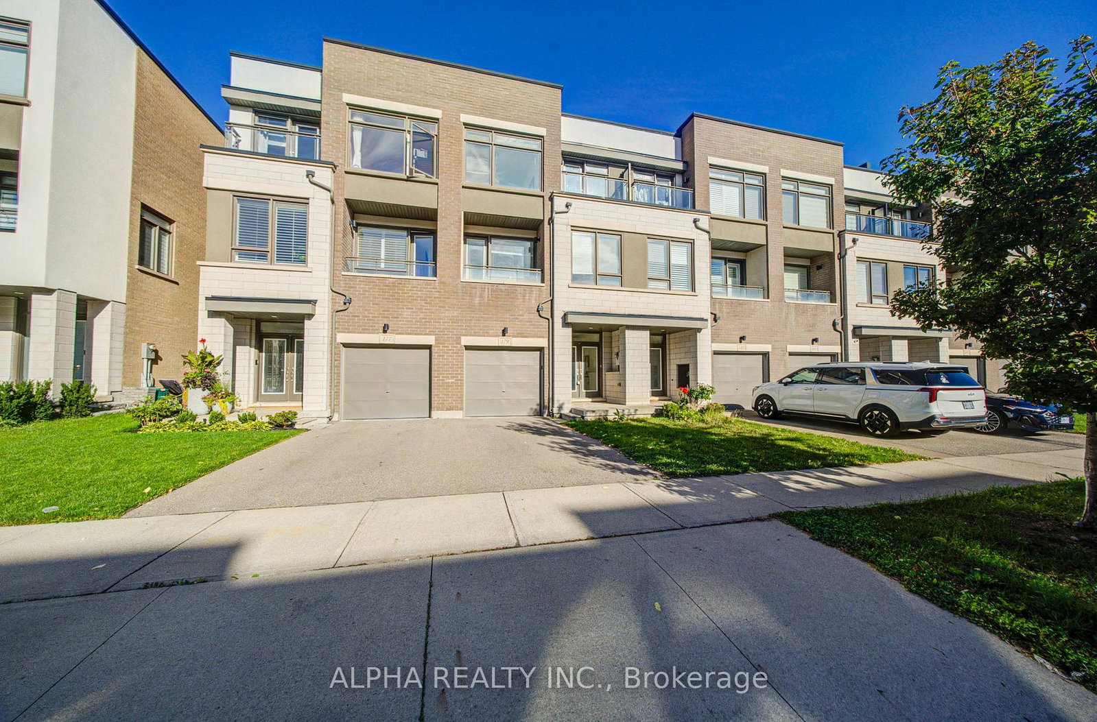 179-squire-crescent-oakville-ontario-w13773586