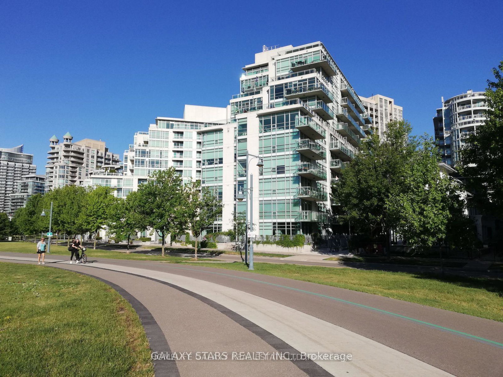 5-marine-parade-drive-toronto-etobicoke-ontario-w13773654