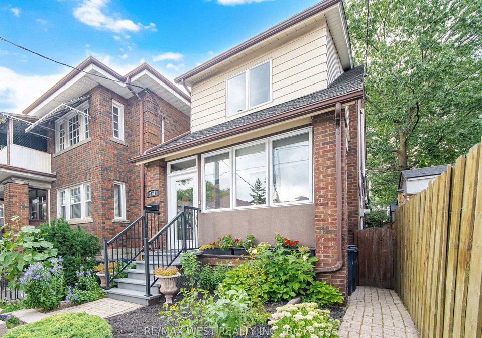 151-jane-street-toronto-toronto-ontario-w13773730
