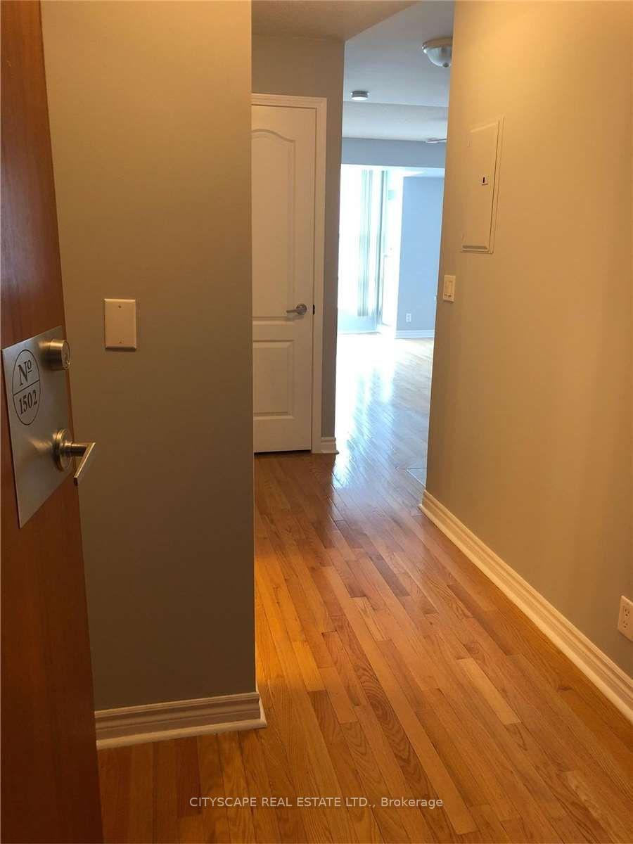 33-elm-drive-mississauga-ontario-w13774336