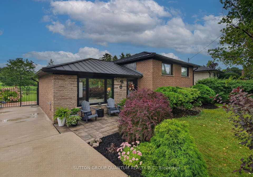 2103-seabrook-drive-oakville-ontario-w13774378