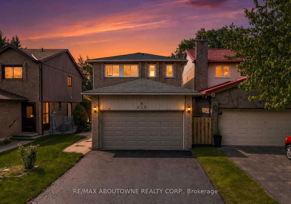 668-greycedar-crescent-mississauga-ontario-w13774388