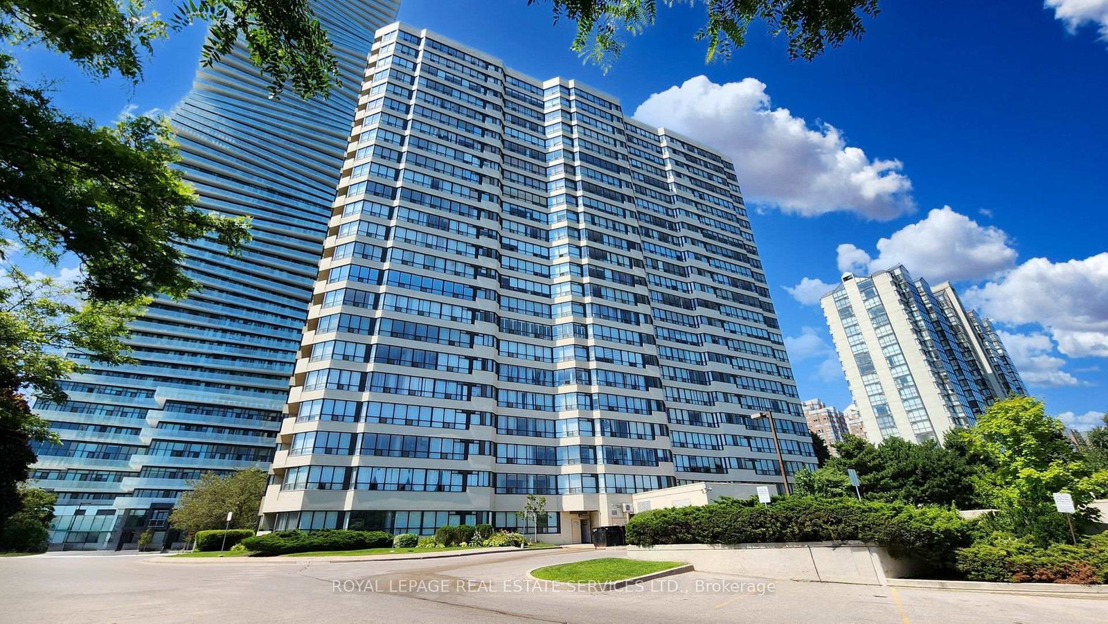 400-webb-drive-mississauga-ontario-w13774396