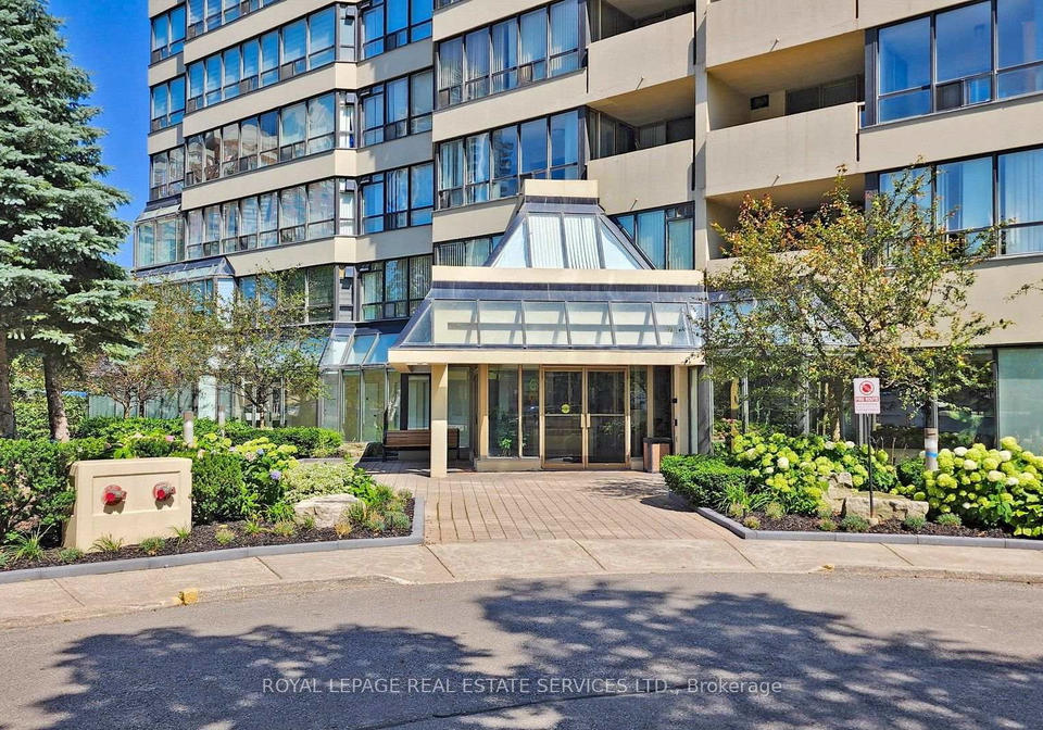 400-webb-drive-mississauga-ontario-w13774396