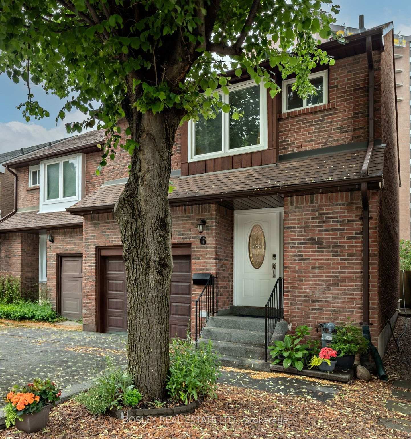 6-markburn-court-toronto-etobicoke-ontario-w13774440